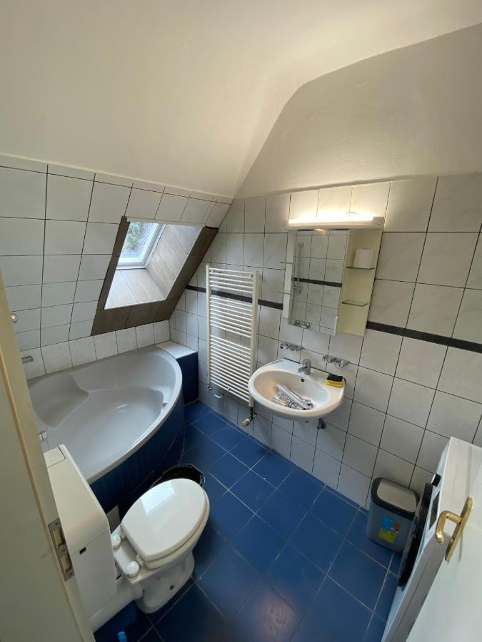 Othman Groß Buchholzer Straße 16a