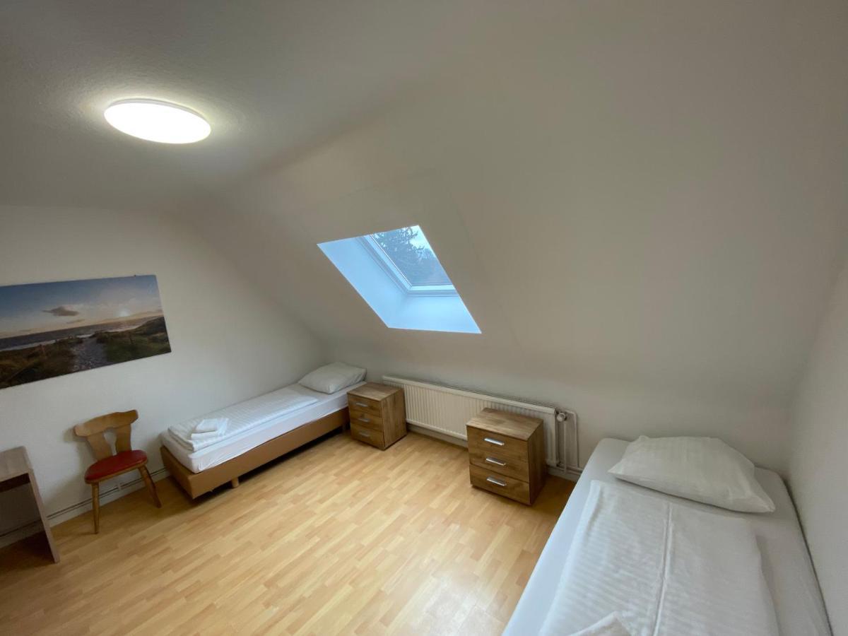 Apartment Othman Groß Buchholzer Straße 16a *